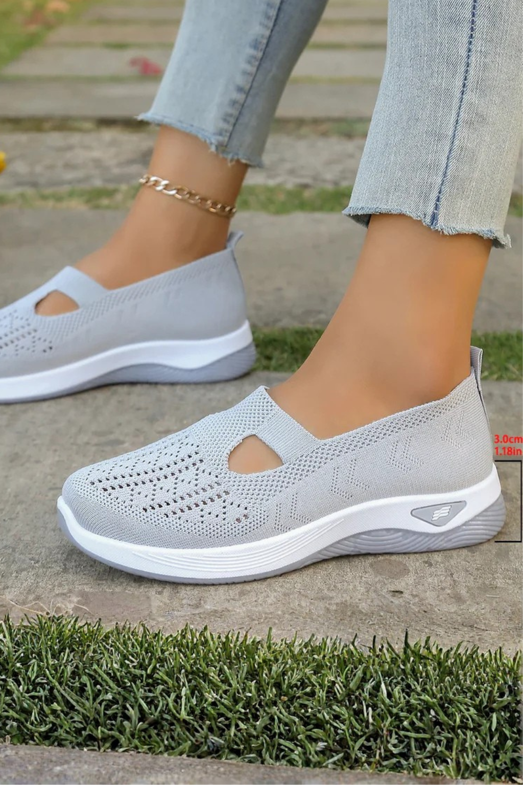 Baskets décontractées à enfiler pour femmes, chaussures de marche respirantes en maille, sneakers perforées