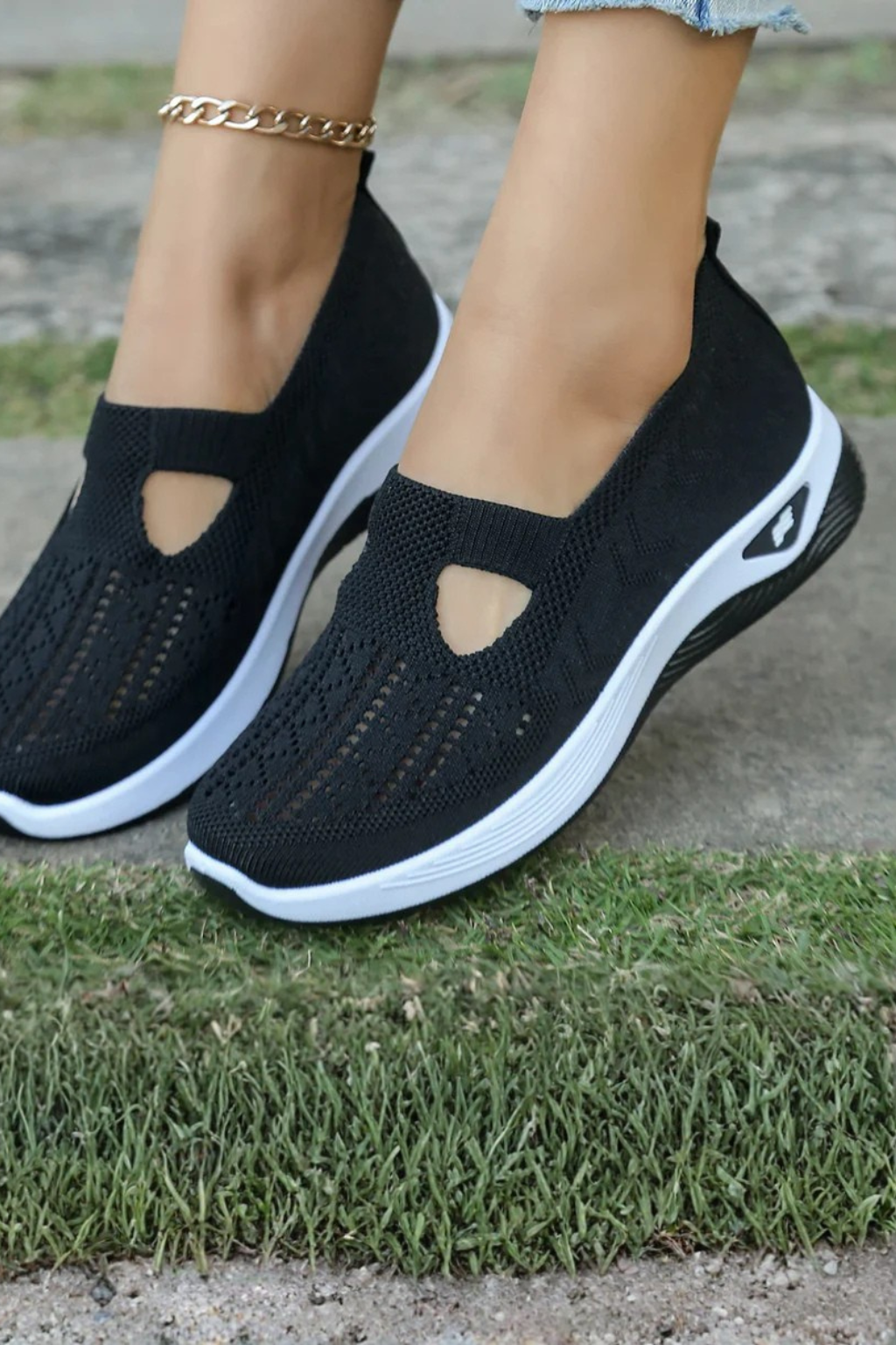 Baskets décontractées à enfiler pour femmes, chaussures de marche respirantes en maille, sneakers perforées