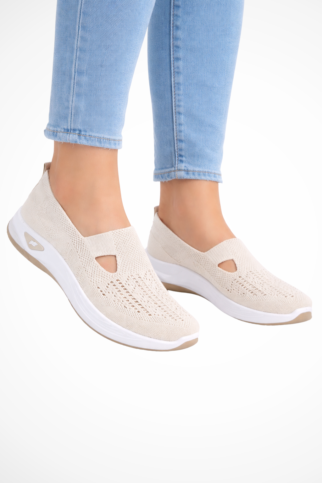 Damslips-på vardagsskor andningsbara stickade promenadskor perforerade sneakers