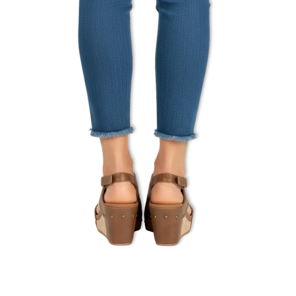 Women's Roman Style Rivet Wedge Sandals