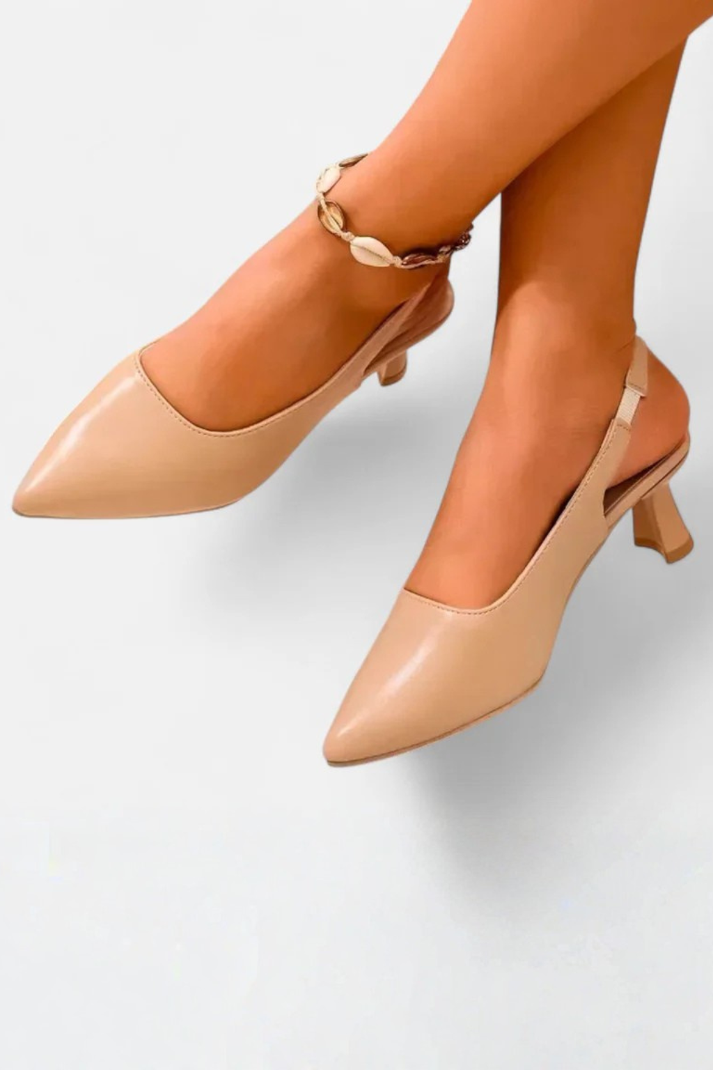 Chaussures habillées pour femmes à talons kitten bas évasés, bouts pointus et bride arrière