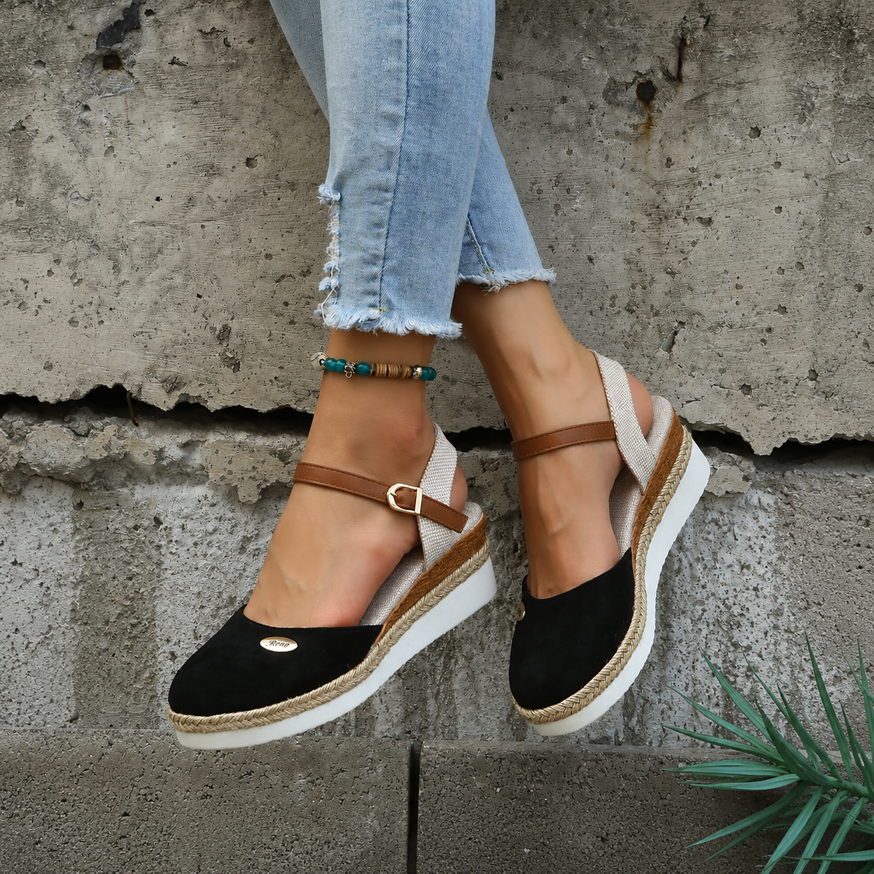 Sandales compensées orthopédiques style espadrille avec bout fermé de soutien