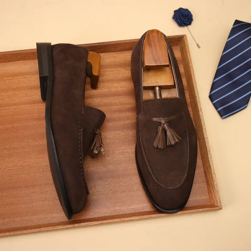 Herrskinnloafers med fransdetalj, slip-on i koskinn, affärsskor