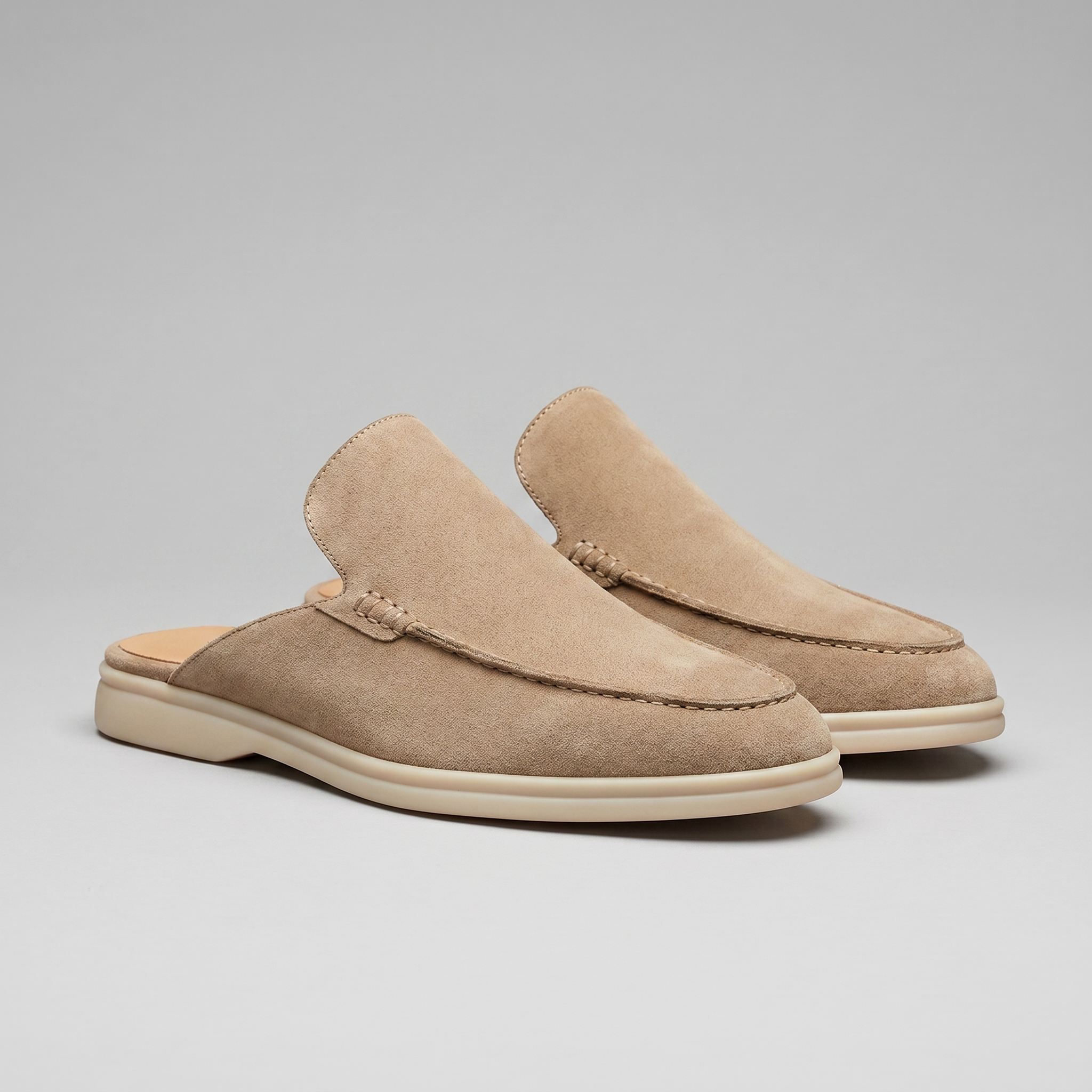 Mocasines para hombre tipo mule de ante sin talón y sin cordones