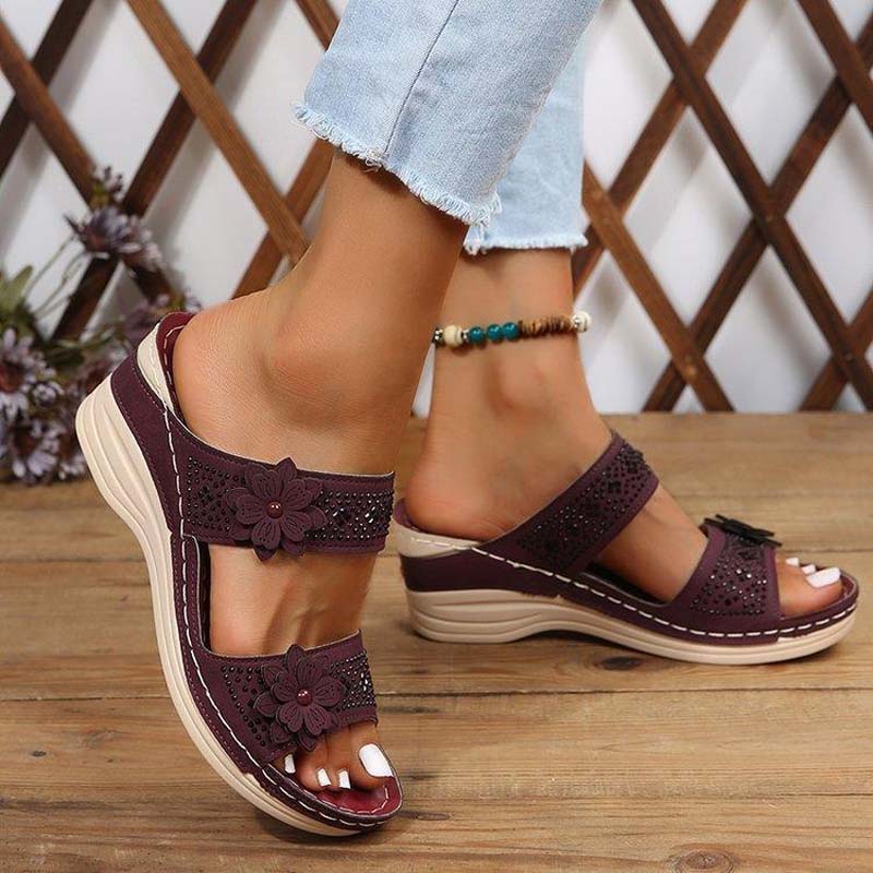 Papuci cu toc înclinat pentru femei, cu model floral, din piele PU, sandale retro romane cu platformă, slip-on