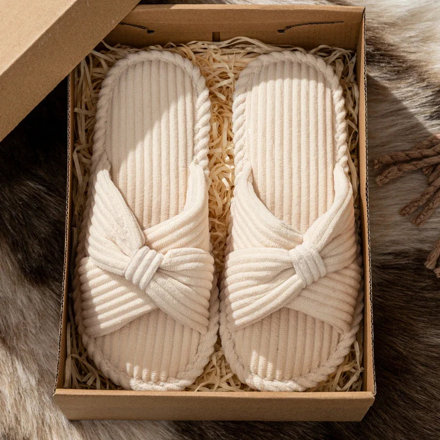 Zapatillas de felpa para mujer con lazo de pana y punta abierta