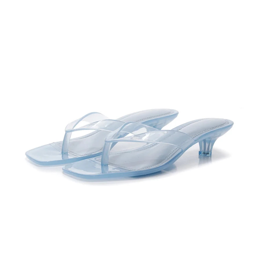 Damesandaler med firkantet tå, kittenhæl og thong-sål