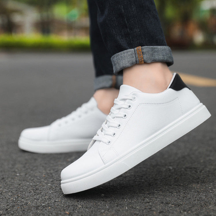 Herrsneakers i äkta läder med komfort – vadderad innersula, tjock yttersula i gummi