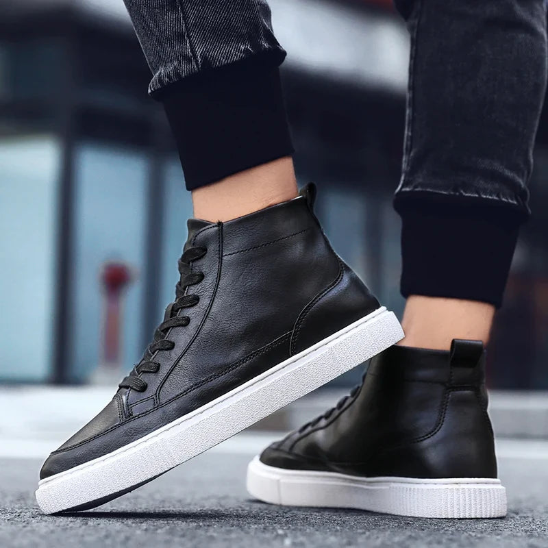 Herrsneakers i läder med högt skaft och hög komfort – vadderad innersula, yttersula i gummi