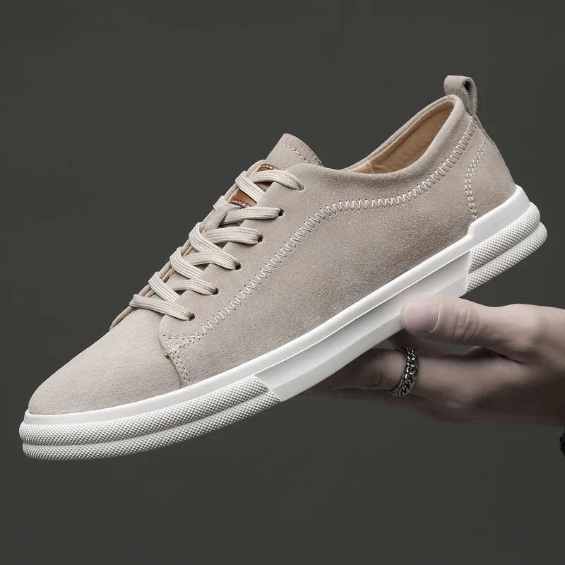 Herrsneakers i äkta läder för komfort – vadderad innersula, slitstark yttersula