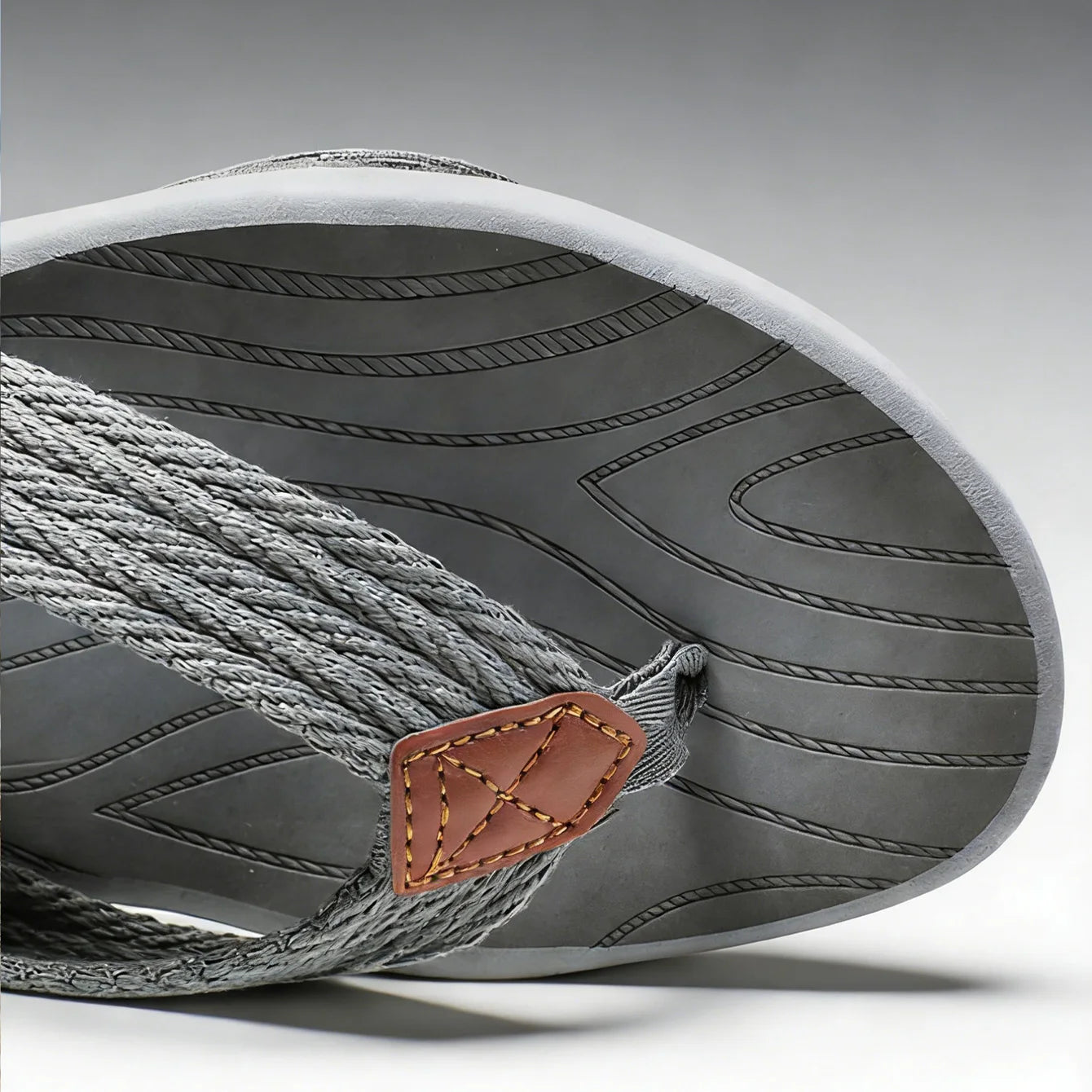Tongs pour hommes concises, antidérapantes et à séchage rapide