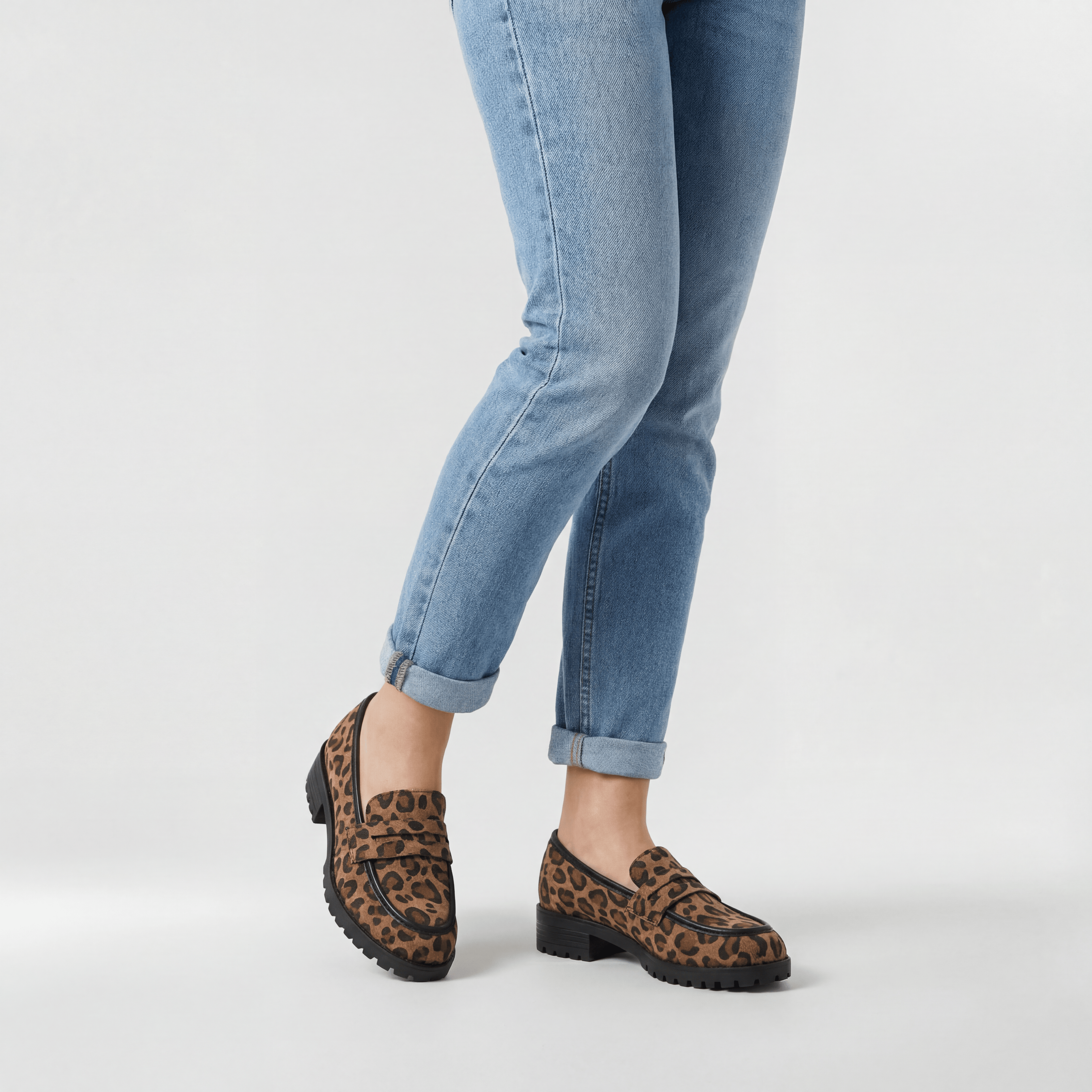Mocassins pour femmes à imprimé léopard, bout rond, à enfiler, chaussures plates avec semelle crantée