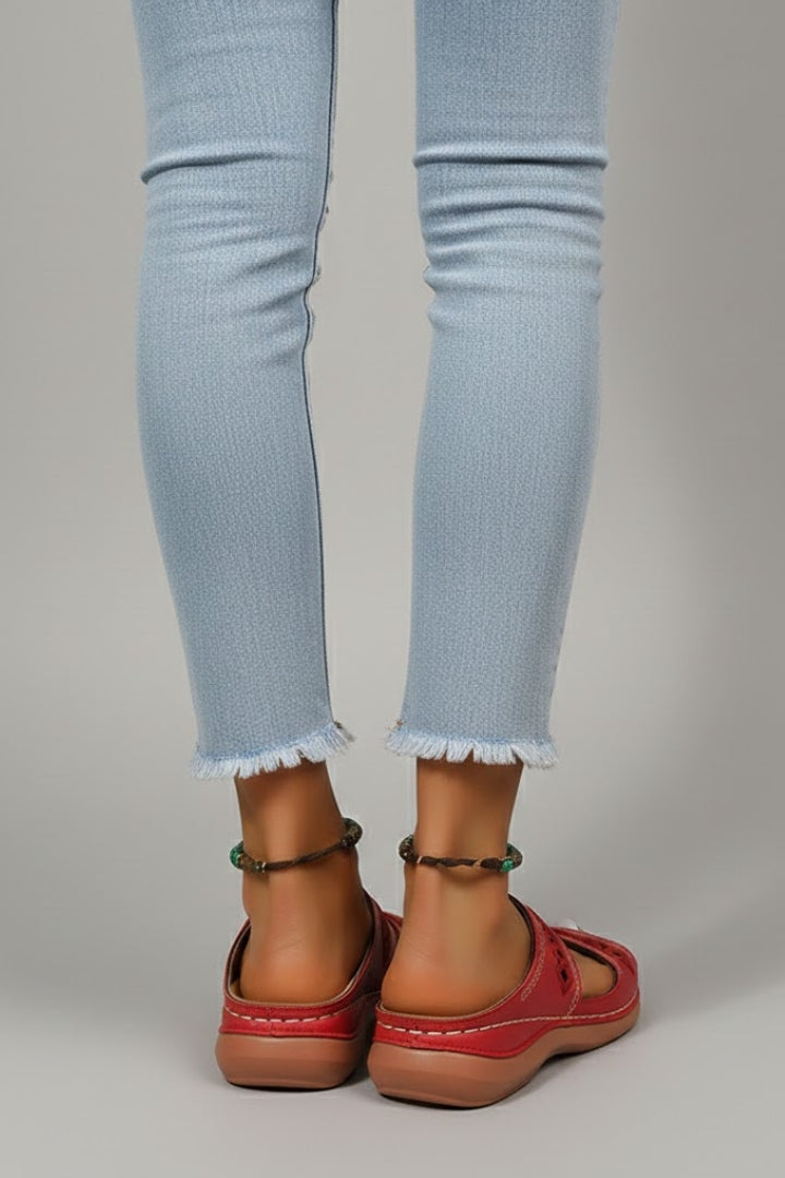Sandali ortopedici da donna con doppia fascia e fori decorativi, scarpe aperte con punta aperta