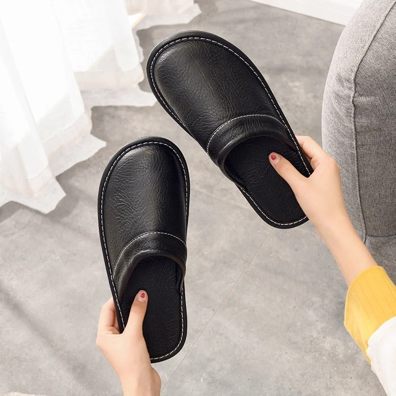Chaussons en cuir pour homme à enfiler, chaussures d'intérieur avec semelle ergonomique rembourrée