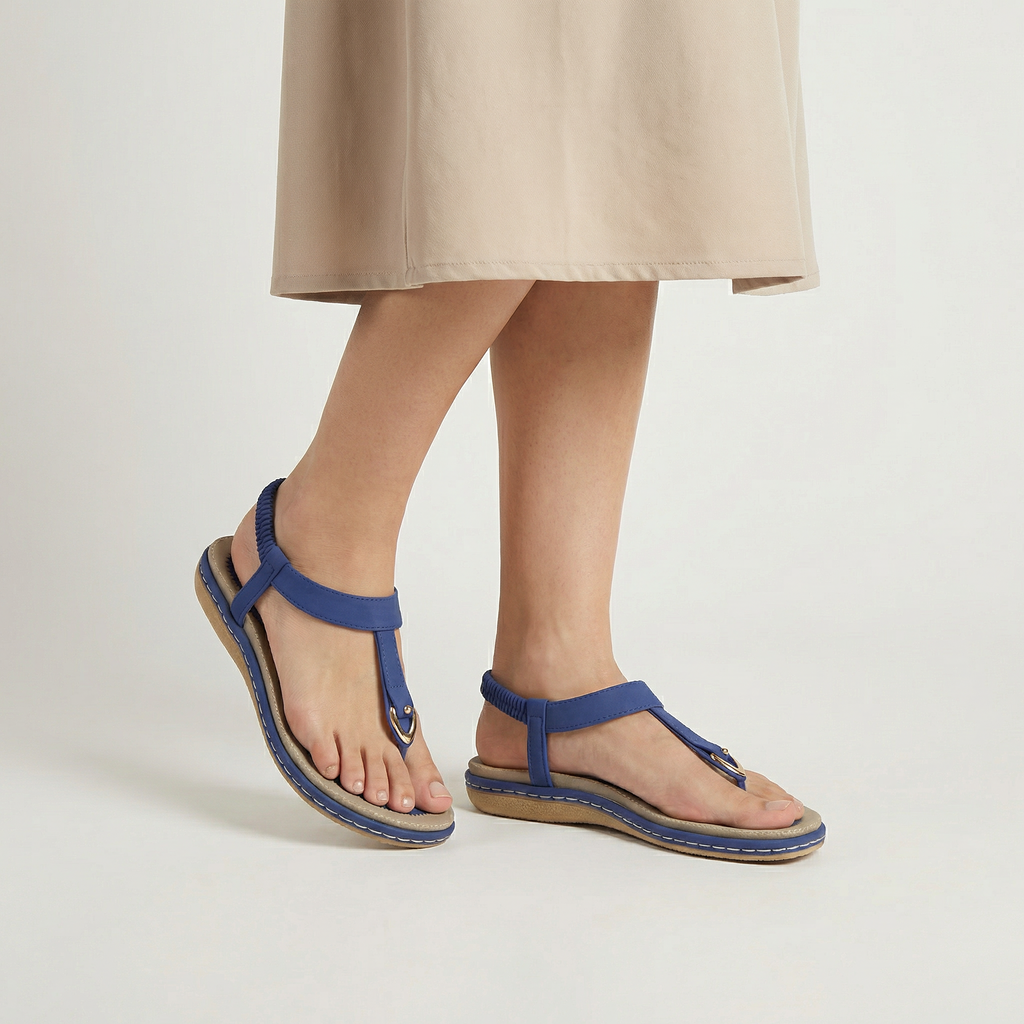 Sandales plates pour femmes à bride en T, bride élastique à la cheville, tongs avec détail métallique