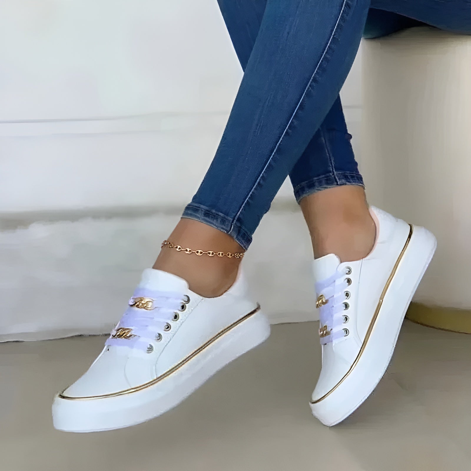 Baskets compensées pour femmes à lacets, chaussures de marche athlétiques et tendance