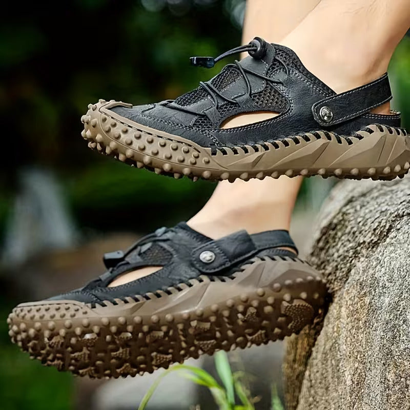 Herresandaler med lukket tå, snøre og slingback til stranden