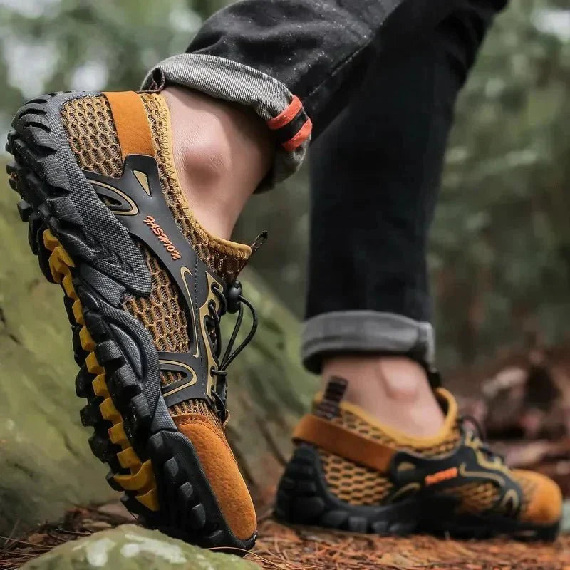 Men's Hiking Shoes Lace Up Closed Toe Low Top Walking Sneakers
