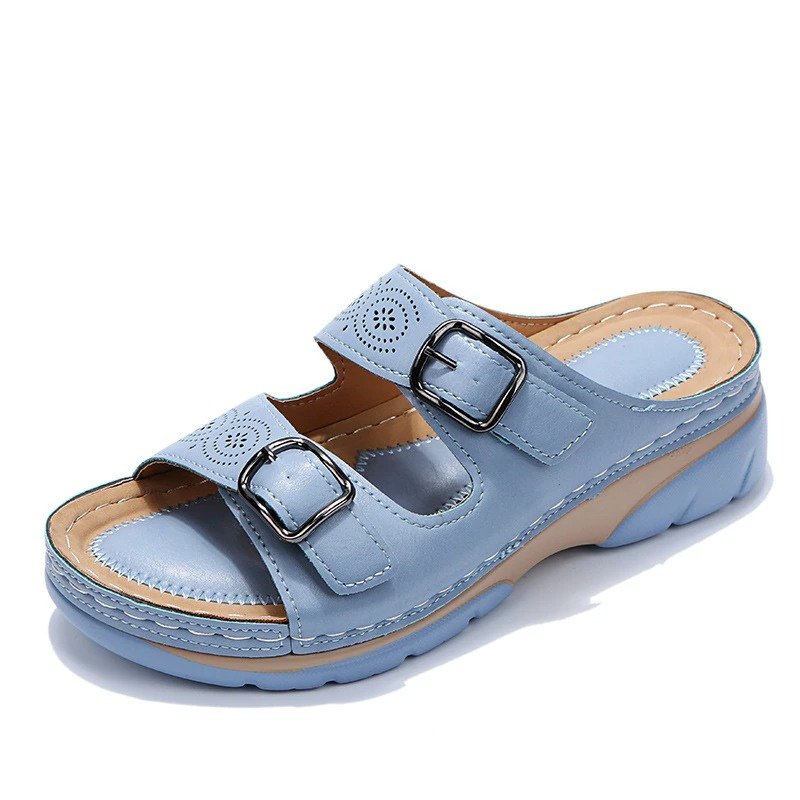 Sandalias ortopédicas para mujer con tiras perforadas, punta abierta y hebillas