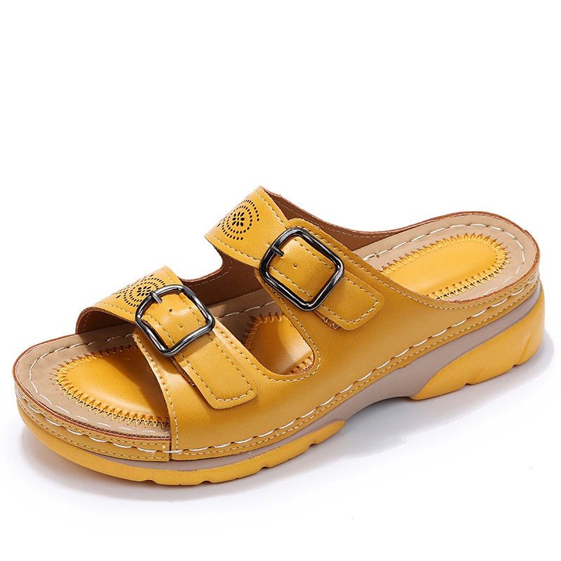Sandalias ortopédicas para mujer con tiras perforadas, punta abierta y hebillas