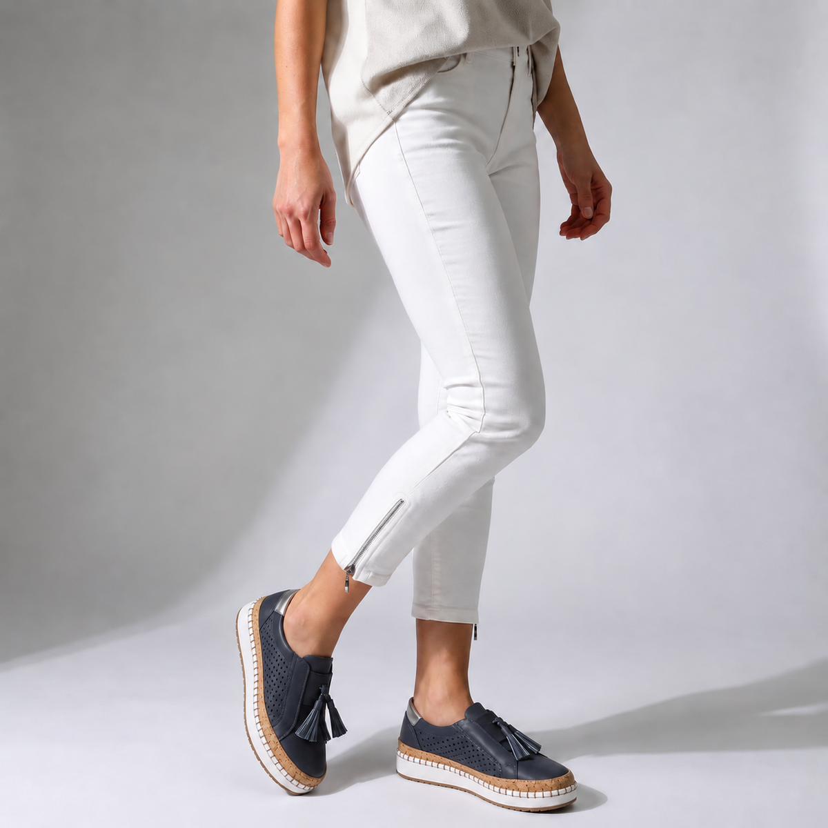 Mocasines ortopédicos sin cordones con plataforma y parte superior de ante de soporte