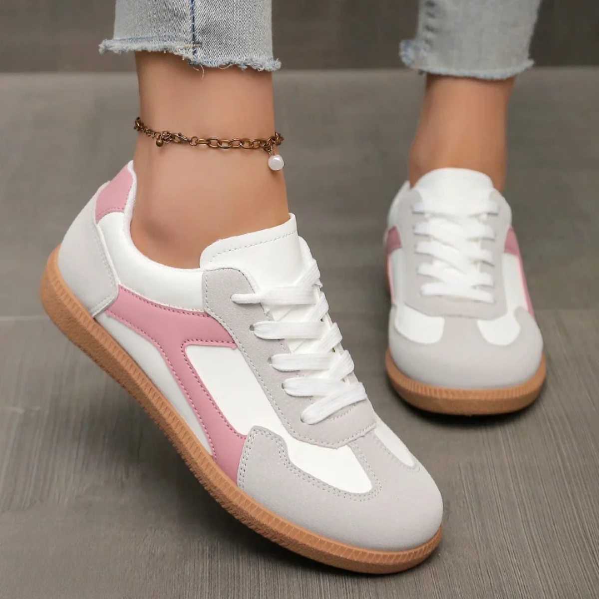 Zapatillas ortopédicas para mujer con cordones y paneles para caminar
